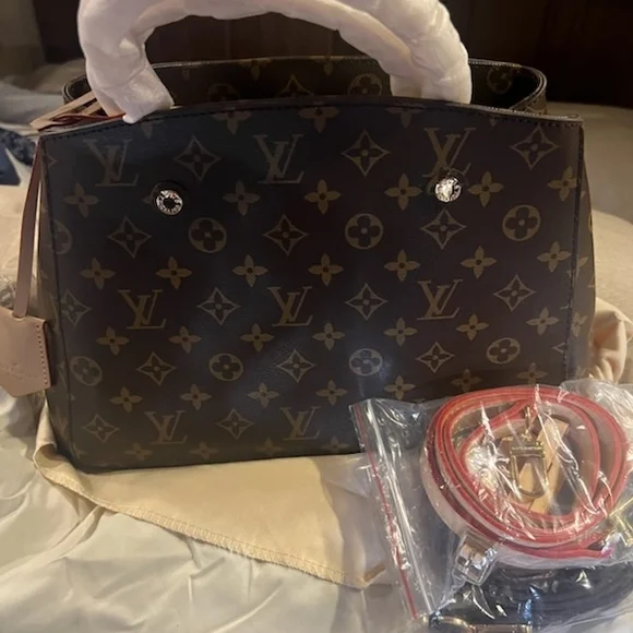 Luxury Designer Brown Monogram Tote Bag - Picture 3 of 4